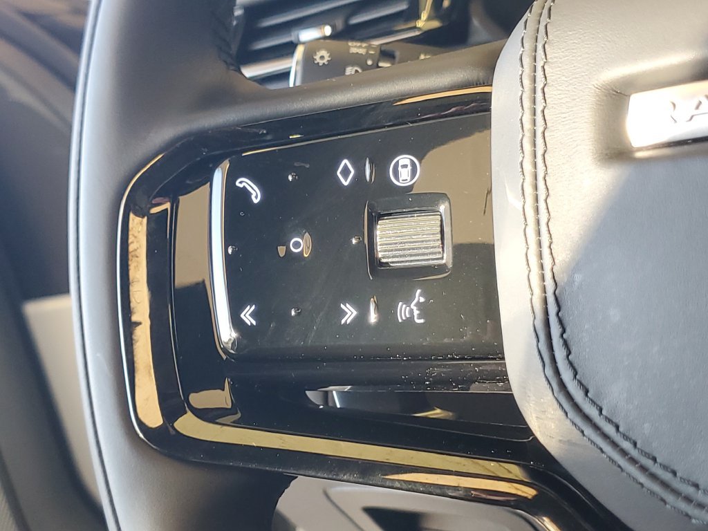 Used 2026 Land Rover Range Rover Velar Dynamic SE AWD/4WD image 15