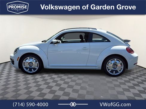 Used 2018 Volkswagen Beetle 2.0T SE w/ SE Premium Package FWD image 5