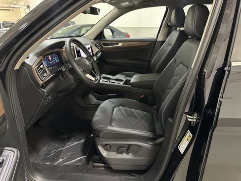New 2026 Volkswagen Atlas SE image 15