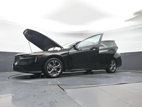 Used 2023 Honda Accord EX image 45