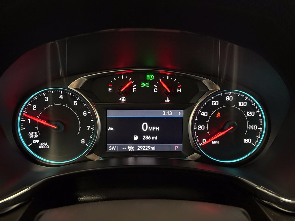 Used 2023 Chevrolet Equinox RS AWD/4WD image 39