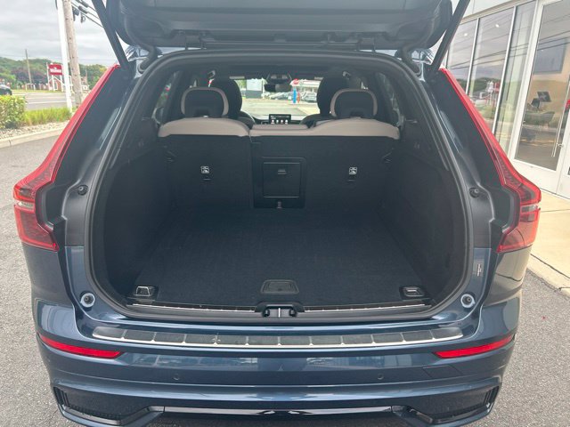 Certified 2026 Volvo XC60 B5 Plus AWD/4WD image 11