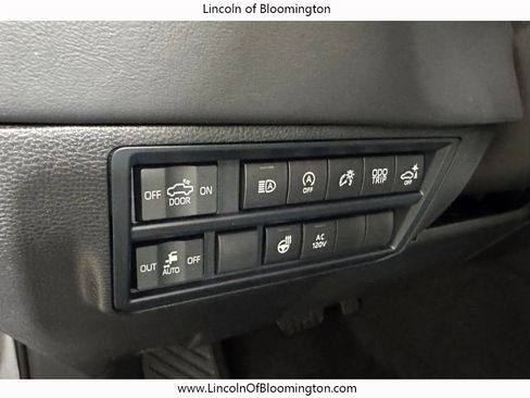 Used 2025 Toyota Tundra Platinum image 35