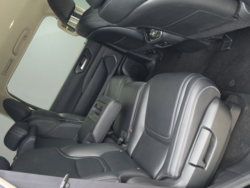 Used 2025 Nissan Armada SV AWD/4WD image 15