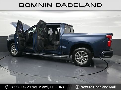 Used 2021 Chevrolet Silverado 1500 High Country w/ Technology Package image 38
