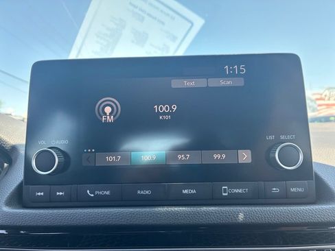 Used 2023 Honda Civic Sport image 19