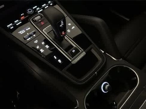 Used 2023 Porsche Cayenne Turbo image 21
