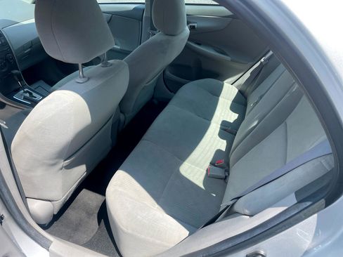 Used 2010 Toyota Corolla image 17