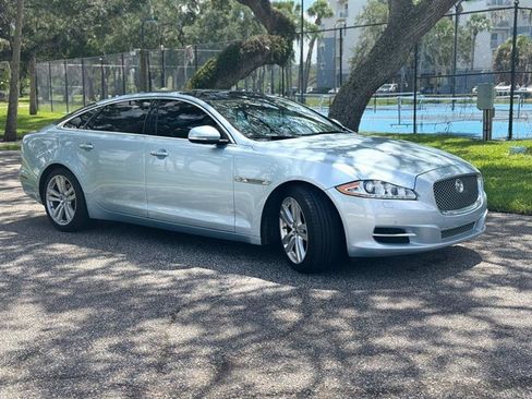 Used 2013 Jaguar XJ L Portfolio RWD image 7