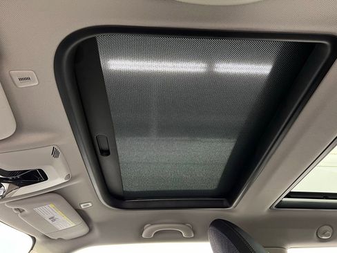 Certified 2025 MINI Cooper 2-Door Hardtop image 15