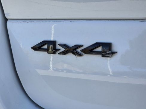 Used 2024 Jeep Grand Cherokee Altitude AWD/4WD image 32