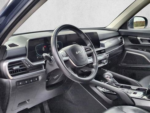 Used 2025 Kia Telluride S AWD/4WD image 9
