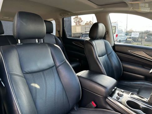Used 2020 INFINITI QX60 Luxe w/ Essential Package image 18