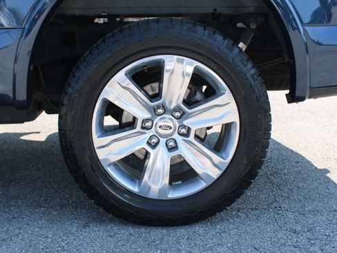 Used 2018 Ford F150 Platinum w/ Equipment Group 701A Luxury AWD/4WD image 36