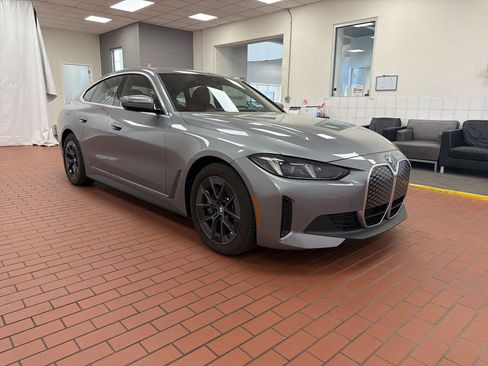 Used 2025 BMW i4 xDrive40i w/ Premium Package image 6