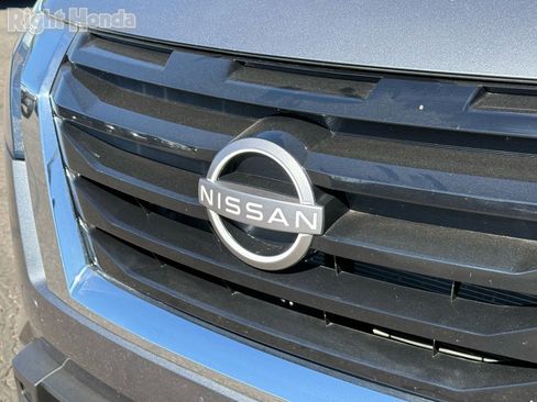 Used 2024 Nissan Pathfinder SV image 34