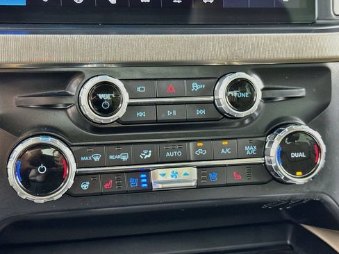 Used 2025 Ford F350 Platinum w/ Platinum Plus Package AWD/4WD image 34