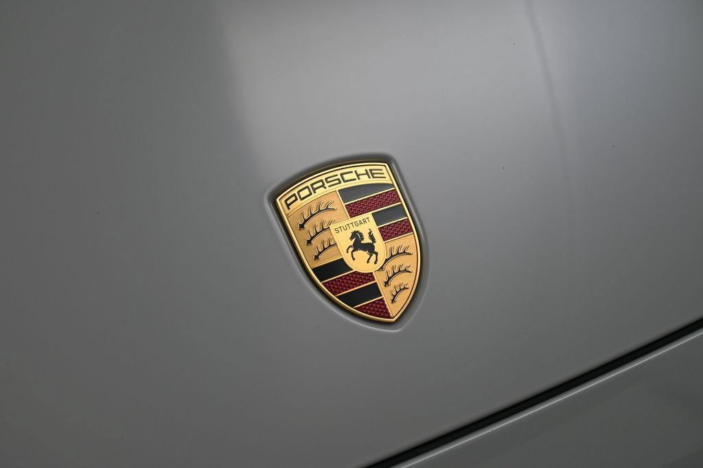 Certified 2026 Porsche Cayenne E-Hybrid AWD/4WD image 13