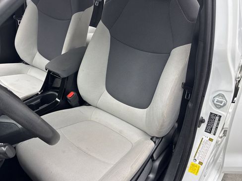 Used 2020 Toyota Corolla L image 10