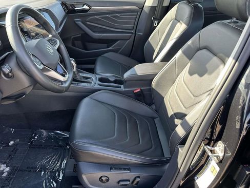 Certified 2022 Volkswagen Jetta SEL image 20