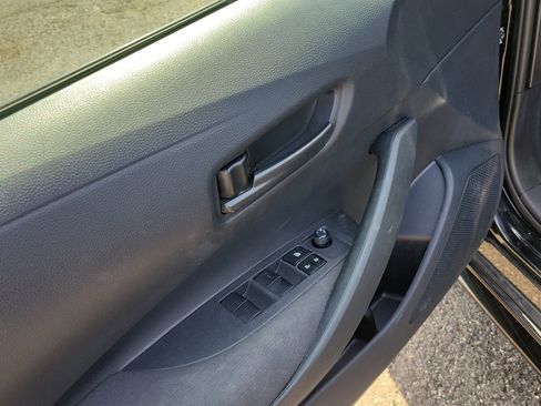 Used 2024 Toyota Corolla LE FWD image 22