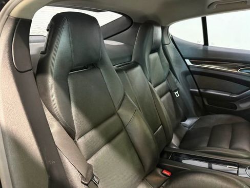 Used 2014 Porsche Panamera image 28