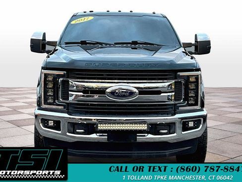 Used 2017 Ford F250 XLT w/ XLT Premium Package image 3