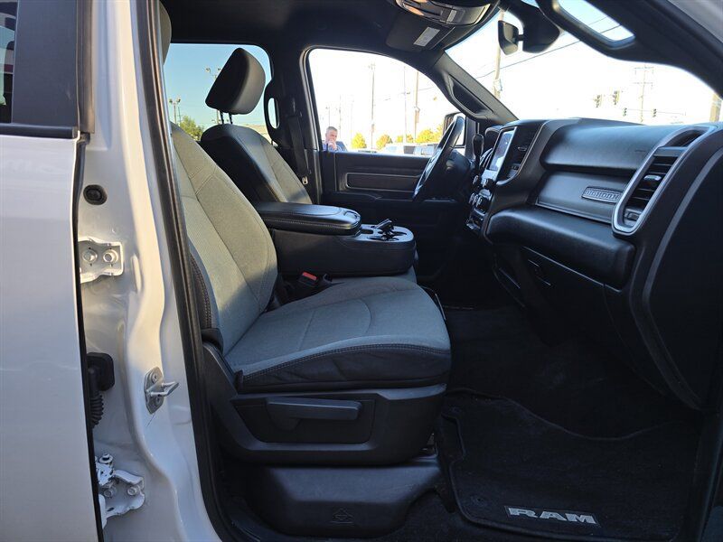 Used 2024 RAM 3500 Big Horn AWD/4WD image 13