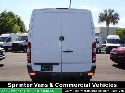 Used 2016 Mercedes-Benz Sprinter 2500 image 9