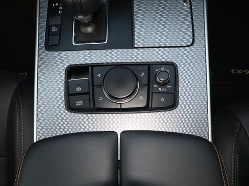 Used 2025 MAZDA CX-90 3.3 Turbo w/ Preferred Package AWD/4WD image 22
