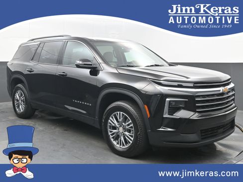 Certified 2025 Chevrolet Traverse LT image 1