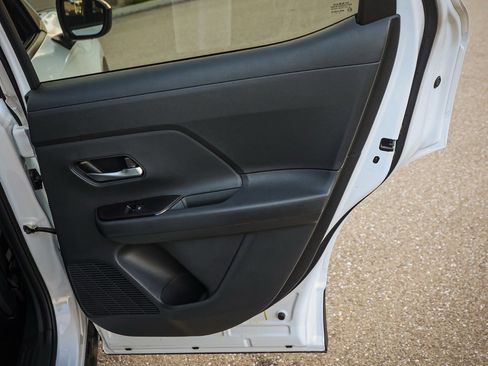 New 2026 Nissan Kicks SV image 19