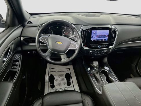 Certified 2022 Chevrolet Traverse LT w/ LT Premium Package AWD/4WD image 23