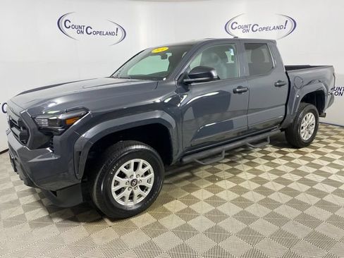 Certified 2024 Toyota Tacoma SR AWD/4WD image 3
