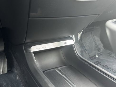 New 2025 Cadillac Lyriq Luxury image 17