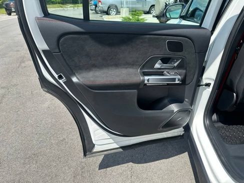 Used 2025 Mercedes-Benz GLB 35 AMG 4MATIC image 16