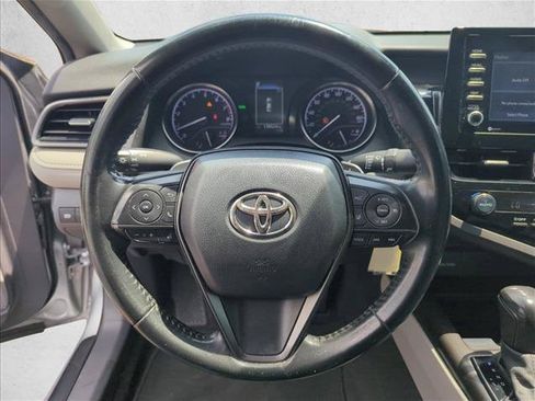 Used 2021 Toyota Camry SE FWD image 12
