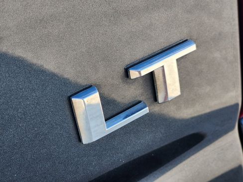 Used 2020 Chevrolet Silverado 1500 LT w/ Texas Edition AWD/4WD image 13