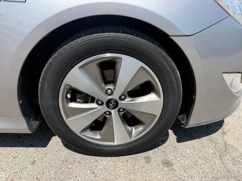 Used 2012 Hyundai Sonata Hybrid w/ Ultimate Pkg FWD image 31