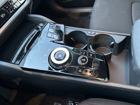 Certified 2025 Kia Sportage LX AWD/4WD image 8
