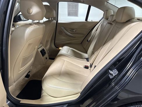 Used 2015 BMW 320i Sedan image 22