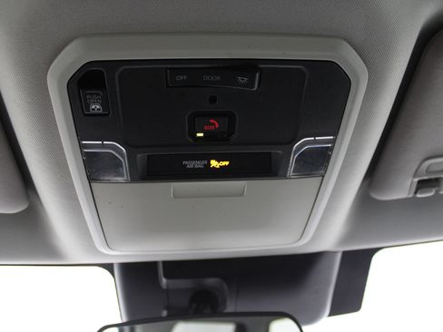 Used 2022 Toyota Tundra SR5 w/ Convenience Package RWD image 34