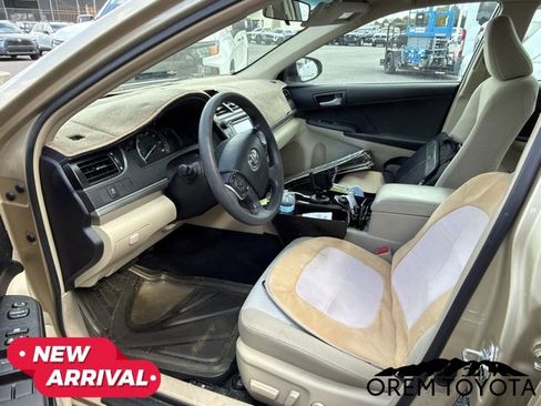 Used 2012 Toyota Camry LE FWD image 10