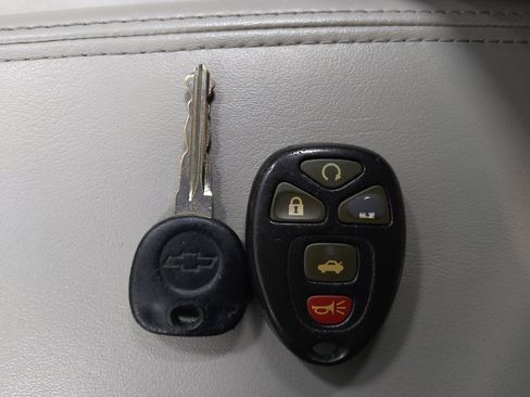 Used 2015 Chevrolet Impala LT w/ LT Sunroof Package FWD image 32