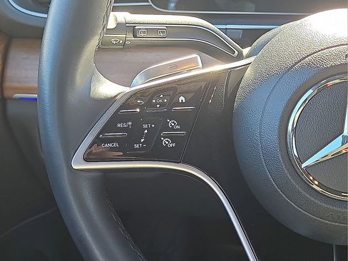 Used 2025 Mercedes-Benz GLE 350 4MATIC image 19