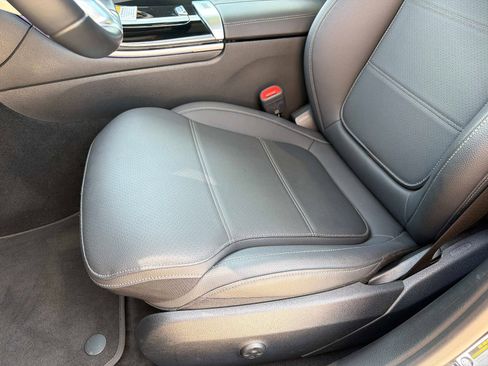 Used 2026 Mercedes-Benz C 300 Sedan image 18