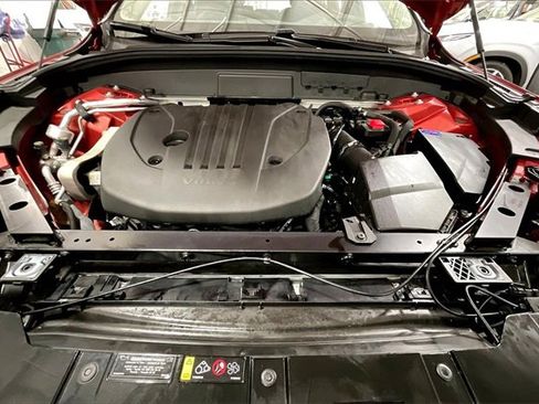 Certified 2024 Volvo XC60 B5 Core image 10