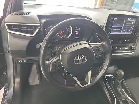 Used 2020 Toyota Corolla SE w/ SE Premium Package FWD image 11