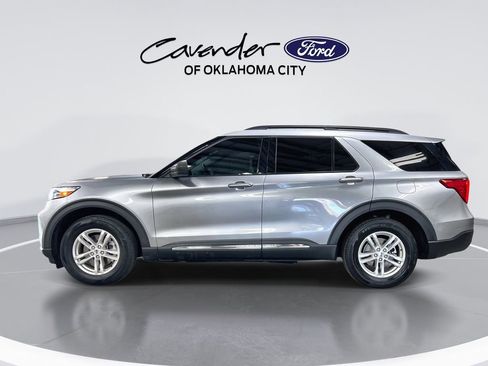 Used 2023 Ford Explorer XLT RWD image 5