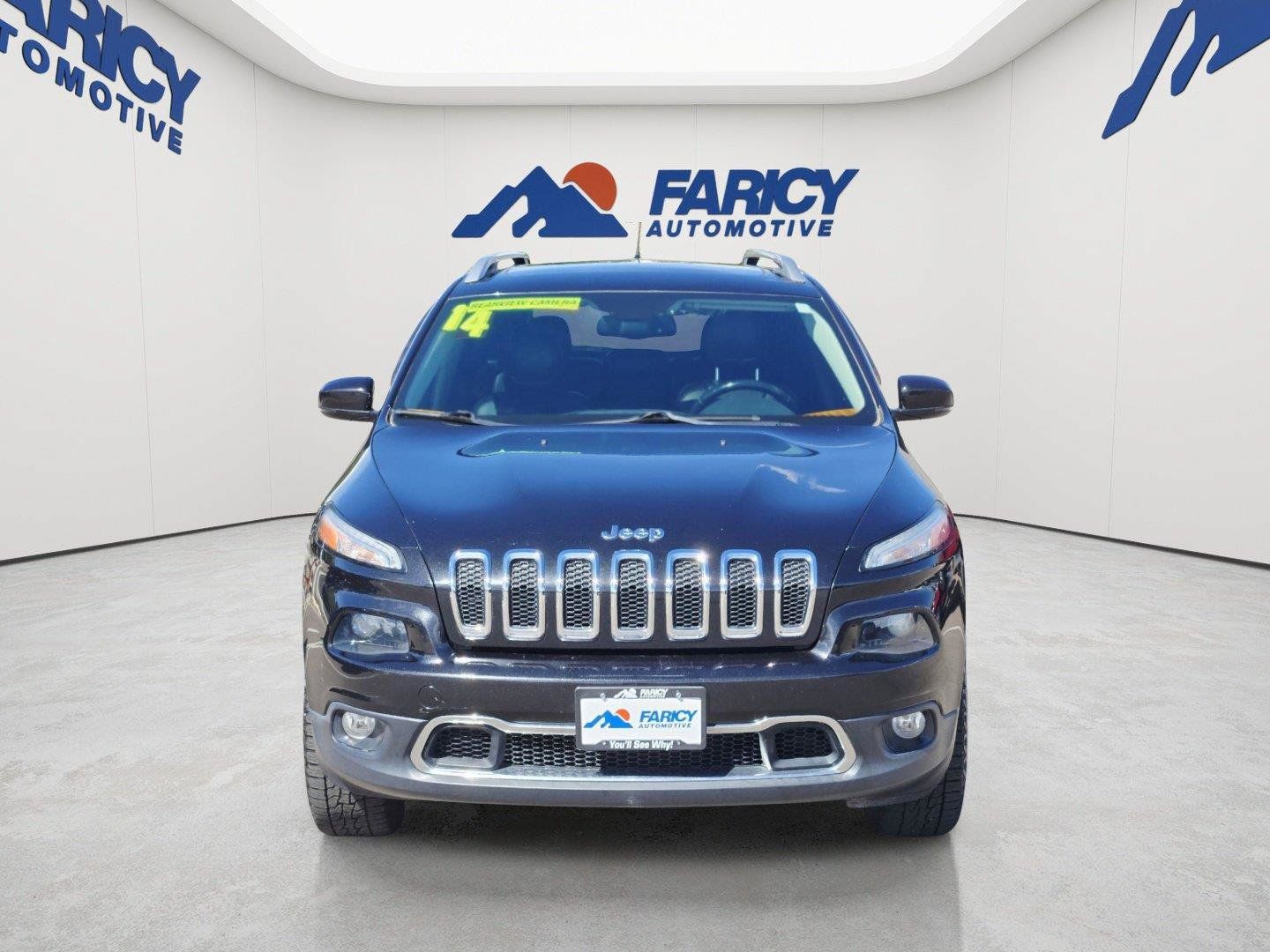 Used 2014 Jeep Cherokee Limited w/ Luxury Group AWD/4WD image 2